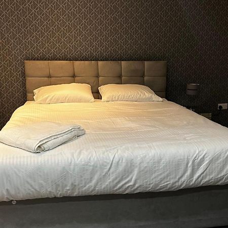 מלון מנצ'סטר The Pleasant House מראה חיצוני תמונה